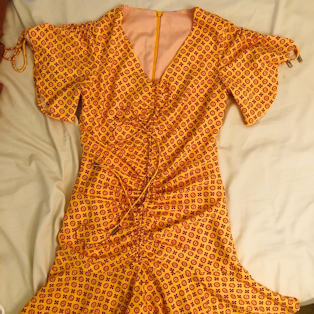 Jeanjail Australia Dress Yellow Marigold StampNWOT